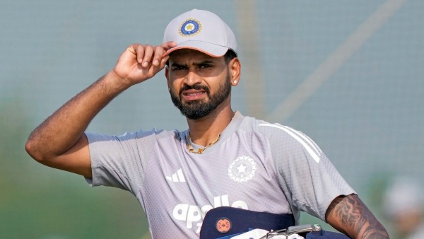 India vs Pakistan Shreyas Iyer Spotted in Colombo Ahead of IND vs PAK Clash Is He Replacing Abhishek Sharma