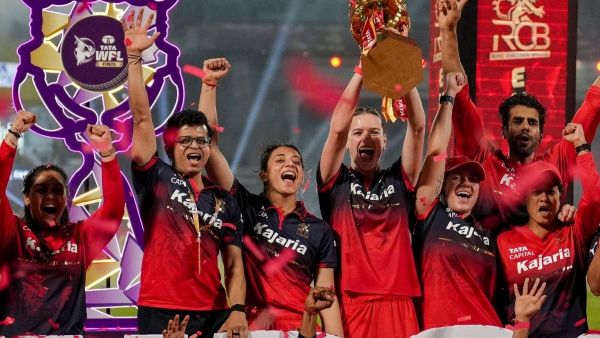 RCB vs DC WPL 2026 Final Shreyanka Patil Dedicates WPL 2026 Trophy to captain Smriti Mandhana RCB vs DC WPL 2026 Final Shreyanka Patil Dedicates WPL 2026 Trophy to captain Smriti Mandhana