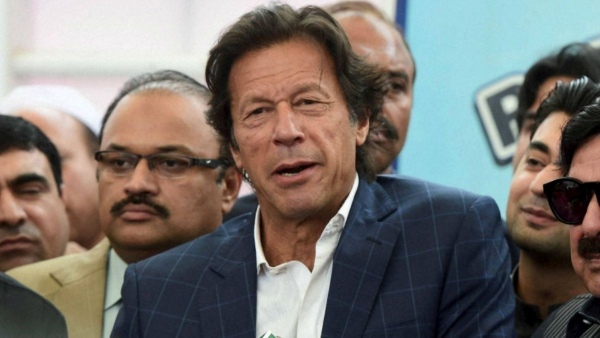 Free Imran Khan T-Shirt not allowed at Melbourne before Cricket Australia gave permission to allow it Free Imran Khan T-Shirt not allowed at Melbourne before Cricket Australia gave permission to allow it