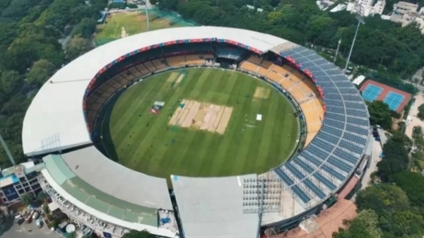 Bengaluru Chinnaswamy Stadium IPL Security Breach RCB vs GT CCTV Vandalism Bengaluru Police Cricket News Tamil M Chinnaswamy Stadium News Security Alert