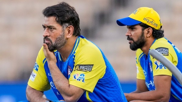 CSK MS Dhoni s Powerful Advice to Ruturaj Gaikwad on Independent Captaincy CSK MS Dhoni s Powerful Advice to Ruturaj Gaikwad on Independent Captaincy
