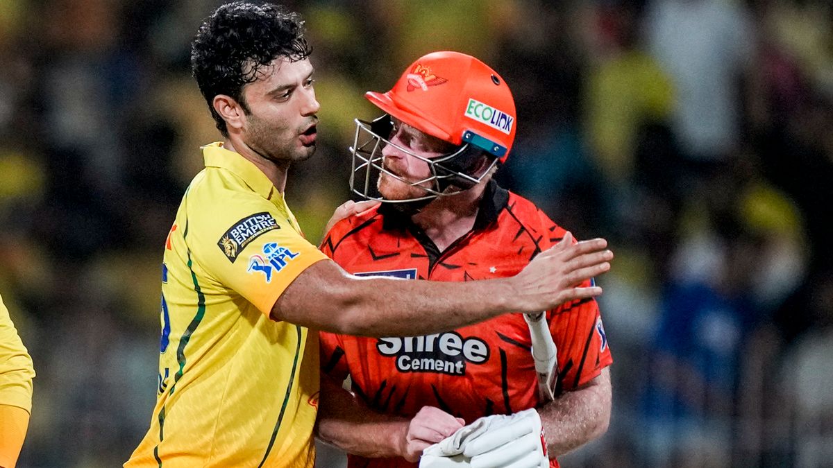 IPL 2026: சிஎஸ்கே பிளே ஆப் வாய்ப்பு அம்பேல்.. சன்ரைசர்ஸ், குஜராத் அணி தகுதி