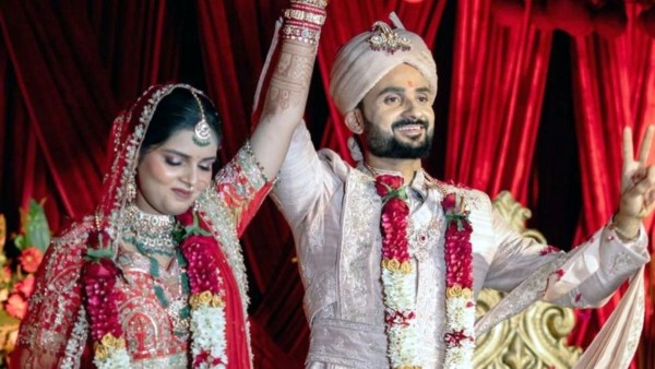 Indian Pacer Akash Deep Marriage Ties the Knot with Akshita Raj in Varanasi