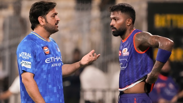 CSK - Mumbai Indians in talk to finalise Hardik Pandya trade with Dhoni in presence