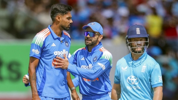 Gurnoor Brar Aggressively Celebrates Ben Duckett s Wicket after he hit him for back to back boundaries Gurnoor Brar Aggressively Celebrates Ben Duckett s Wicket after he hit him for back to back boundaries