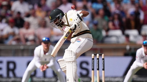 England beat Pakistan by an Innings and 103 Runs in 1st Test at Headingley Under Joe Root s Captaincy