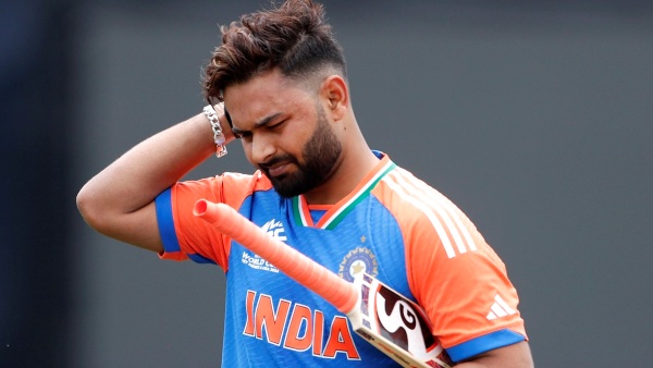 Suresh Raina Backs Rishabh Pant as Favorite Player Predicts White-Ball Return Suresh Raina Backs Rishabh Pant as Favorite Player Predicts White-Ball Return