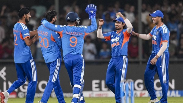 IND vs WI India Defeats West Indies In 3rd T20I Thriller At Indore To Take 2-1 Series Lead IND vs WI India Defeats West Indies In 3rd T20I Thriller At Indore To Take 2-1 Series Lead
