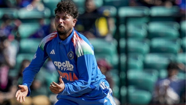 Kuldeep Yadav Drops Catch Denies Debutant Auqib Nabi His First International Wicket During Guwahati ODI