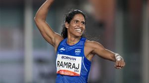 ట్రక్ డ్రైవర్ కూతురి సంచలనం: పీటీ ఉష 42 ఏళ్ల రికార్డు బ్రేక్!