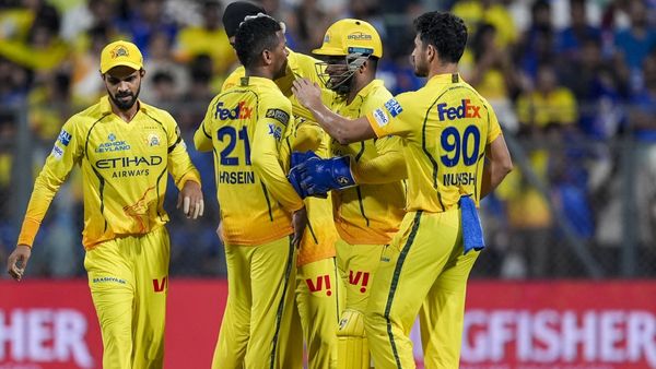 సర్ జడేజా 2.0: నాడు అభిమాని.. నేడు వారసుడు!