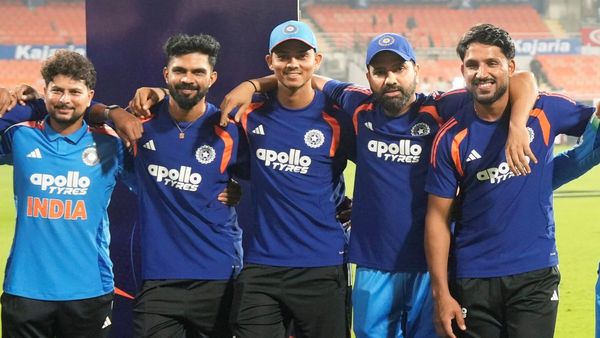 కోటి రూపాయాల కార్ కొన్న టీమిండియా యువ క్రికెటర్!
