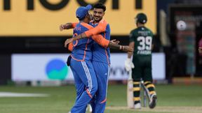 IND vs PAK: కుల్దీప్ తీన్మార్.. పాక్ బేజార్! IND vs PAK: కుల్దీప్ తీన్మార్.. పాక్ బేజార్!