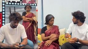 అసూయ ఆంటీతో తిలక్ వర్మ.. వైరల్గా మారిన వీడియో! అసూయ ఆంటీతో తిలక్ వర్మ.. వైరల్గా మారిన వీడియో!