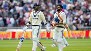 IND vs ENG: శతక్కొట్టిన జడేజా, సుందర్.. గట్టెక్కిన టీమిండియా!