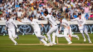 IND vs ENG: విజయానందంలో ఉన్న ఇంగ్లండ్‌కు బిగ్ షాక్.. ఐసీసీ కఠిన చర్యలు!
