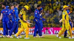 IPL 2026: ఆ సీఎస్‌కే పేసర్‌పై కన్నేసిన ముంబై ఇండియన్స్!