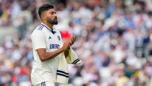 మహమ్మద్ సిరాజ్‌కు ఘన స్వాగతం!(వీడియో)