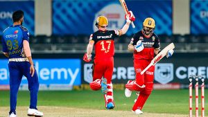 కోహ్లీ-ఏబీడీ కలిస్తే బౌలర్లకు దబిడిదిబిడే!: ఈ మ్యాజిక్ వెనుక రహస్యమిదే!