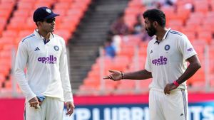 IND vs WI: కెప్టెన్‌గా శుభ్‌మన్ గిల్ చెత్త రికార్డ్.. 13 ఏళ్ల తర్వాత ఇదే తొలిసారి!