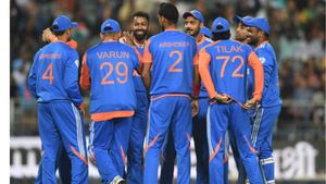 India Playing XI: అతనిపై వేటు.. ఆసీస్‌తో రెండో టీ20 ఆడే భారత జట్టు ఇదే!