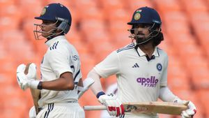 IND vs WI: ముగిసిన ఆట.. భారీ స్కోర్ దిశగా భారత్!