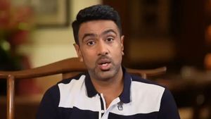  గంభీర్.. ఏం నా చుట్టం కాదు: అశ్విన్