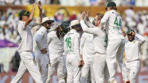 గౌహతి టెస్ట్‌కు ముందు దక్షిణాఫ్రికాకు బిగ్ షాక్! 