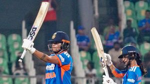 IND vs SL: షెఫాలీ వర్మ ఊచకోత.. శ్రీలంకపై భారత్ ఘన విజయం