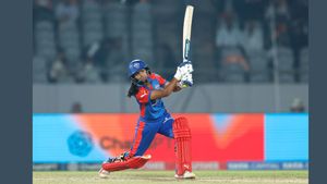 WPL 2026: ఏం కొట్టారు సామీ! గుజరాత్‌కు వణుకు పుట్టించారు!(వీడియో)