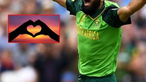 ప్రేమ కోసం పాకిస్థాన్‌ను వదిలేసిన స్టార్ స్పిన్నర్..  టాలీవుడ్ రేంజ్ లవ్ స్టోరీ!