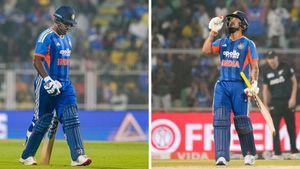 IND vs NZ: సంజూ..  నీ ఇలాకాలో నీ కెరీర్‌కే బొంద పెట్టాడుగా..!