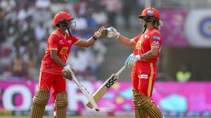 అరంగేట్రంలోనే అదరగొట్టిన అనుష్క శర్మ.. ఎవరీ ఆల్‌రౌండర్?