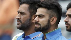 కెప్టెన్సీ పోతున్నా తగ్గని 'మిస్టర్ కూల్': ఇన్నాళ్లకు బయటపడ్డ షాకింగ్ నిజాలు!