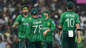PAK vs USA: తిప్పేసిన ఉస్మాన్, షాదాబ్.. అమెరికాపై పాక్ ఘన విజయం