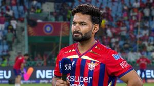 అందుకే విఫలమైనా నికోలస్ పూరన్‌ను ఆడిస్తున్నాం: రిషభ్ పంత్