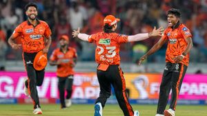 IPL 2026: ఈ SRH బౌలర్.. ఒక్క సిక్సర్ కూడా ఇవ్వలేదు!