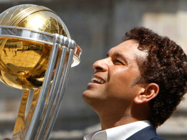 రికార్డుల రారాజు: పాక్ నుండి పాక్ వరకు...!