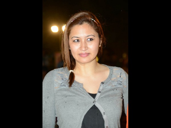  హాట్ న్యూస్‌తో హీటెక్కించి..(జ్వాల పిక్చర్స్)