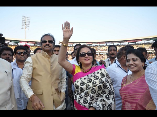 సిసిఎల్ 13