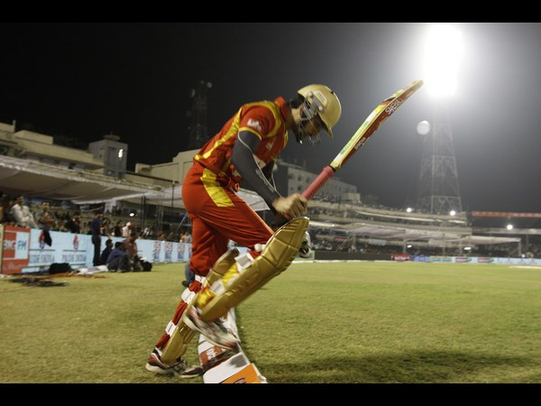 సిసిఎల్ 8