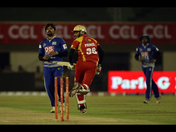 సిసిఎల్ 12