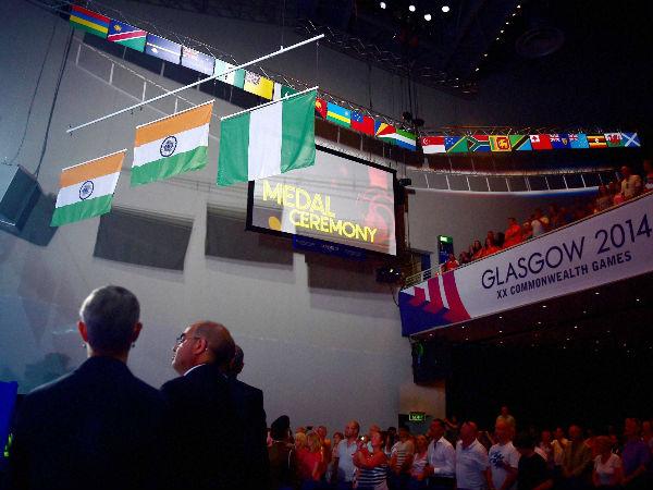 భారత పతాక రెపరెపలు