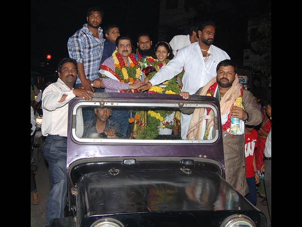 స్వర్ణ విజేతకు స్వాగతం