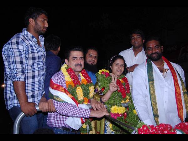 స్వర్ణ విజేతకు స్వాగతం