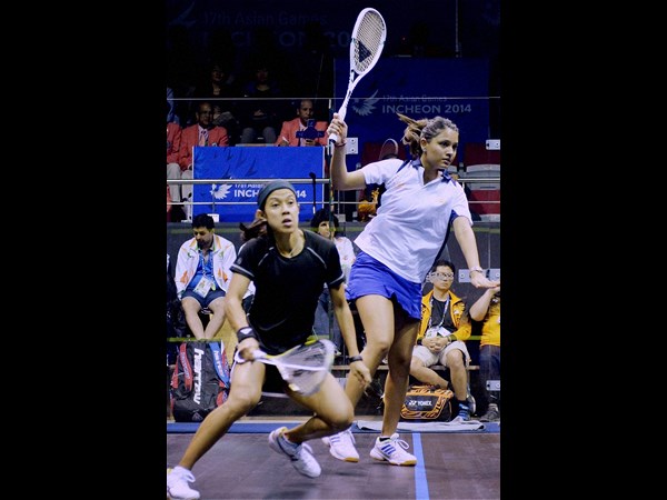 భారత స్క్వాష్ క్రీడాకారిణి దీపిక పల్లికల్ భారత్‌కు కాంస్యం