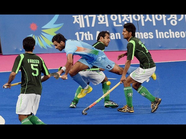 హాకీలో భారత్ ఓటమి 