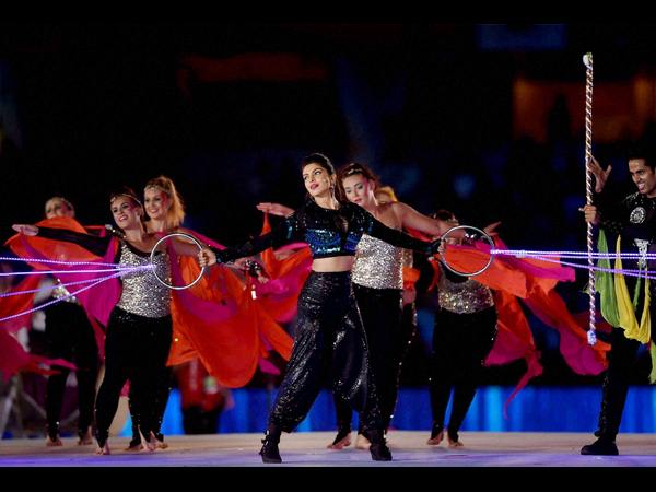 కన్నుల పండుగగా ఐఎస్ఎల్ ఆరంభ వేడుకలు కన్నుల పండుగగా ఐఎస్ఎల్ ఆరంభ వేడుకలు