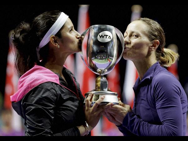  మోడీ అభినందనలు, సానియా కృతజ్ఞతలు