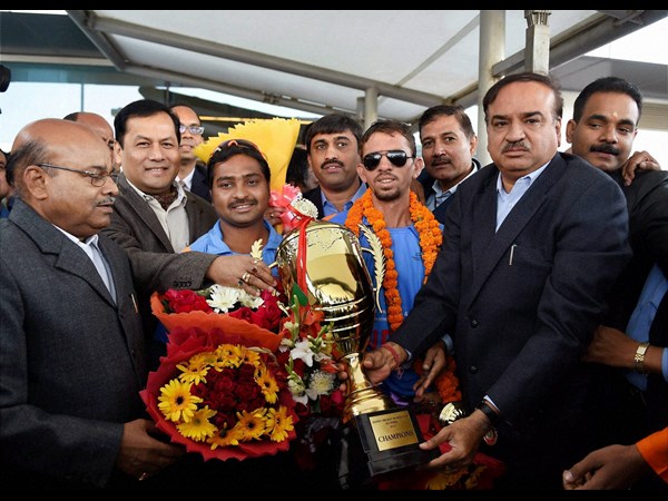 ఢిల్లీ చేరుకున్న ఇండియా టీమ్